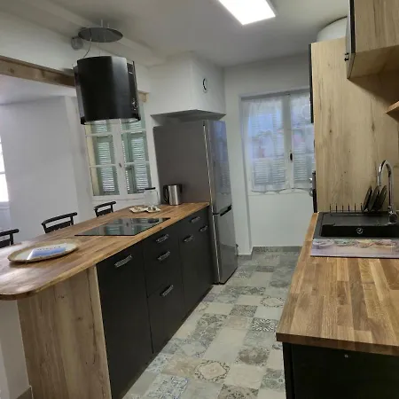 아파트 Un Petit Pied A